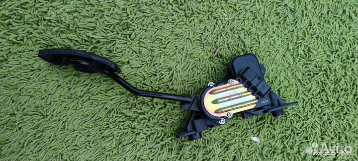 Акселератор педали газа