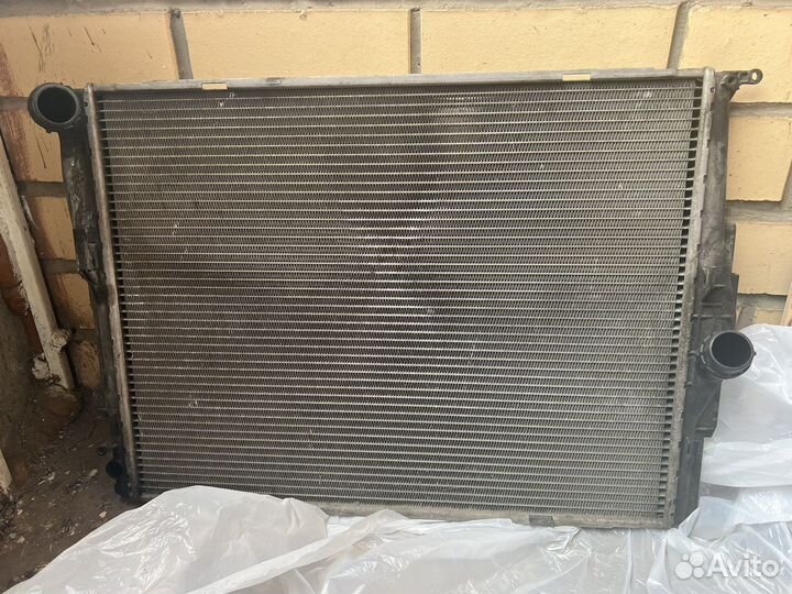 Радиатор охлаждения BMW 3-серия Е90