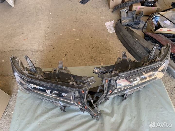 К-Т фар на Land Cruiser Prado 150 2018