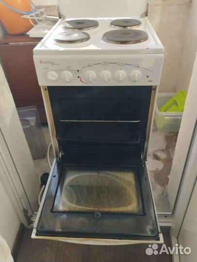 Продам электрическую плиту Gefest