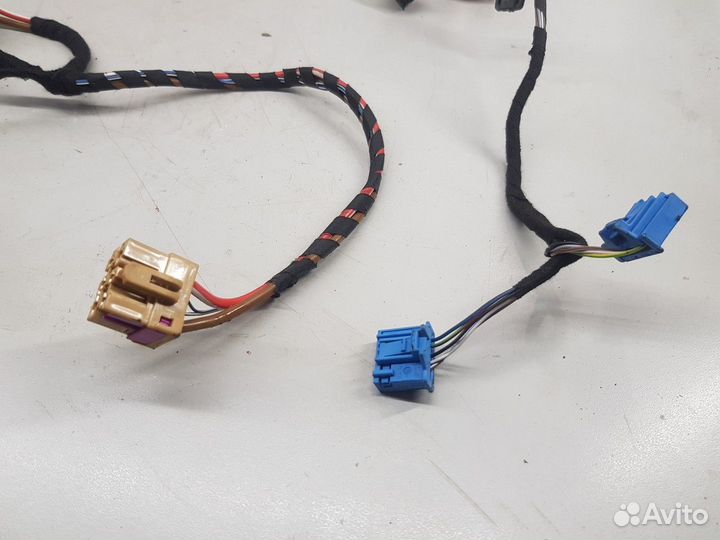 Электропроводка (отопителя) (Audi Q3)