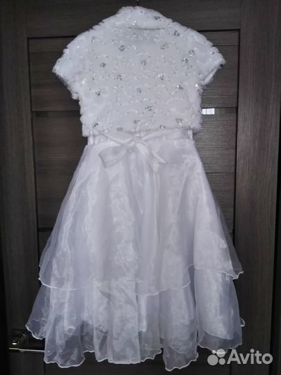 Платье красивое с шубкой