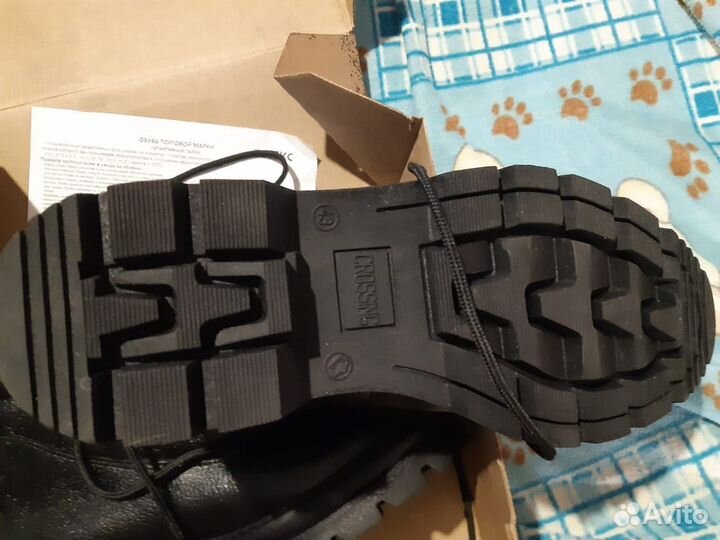 Продам зимние берцы