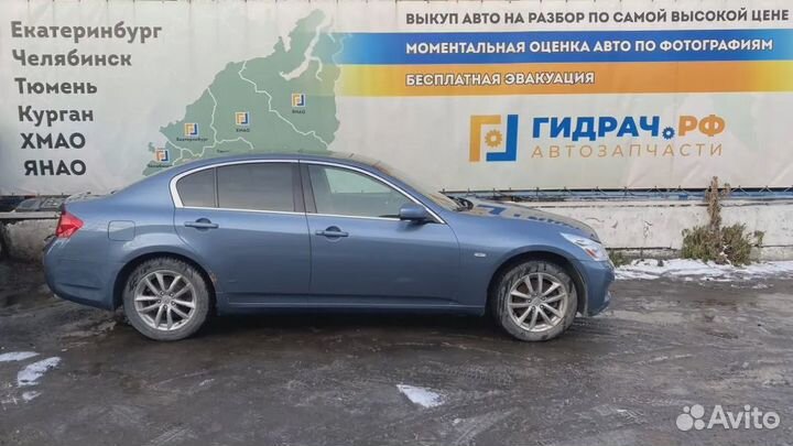 Обшивка багажника левая Infiniti G35 (V36) 84951-J