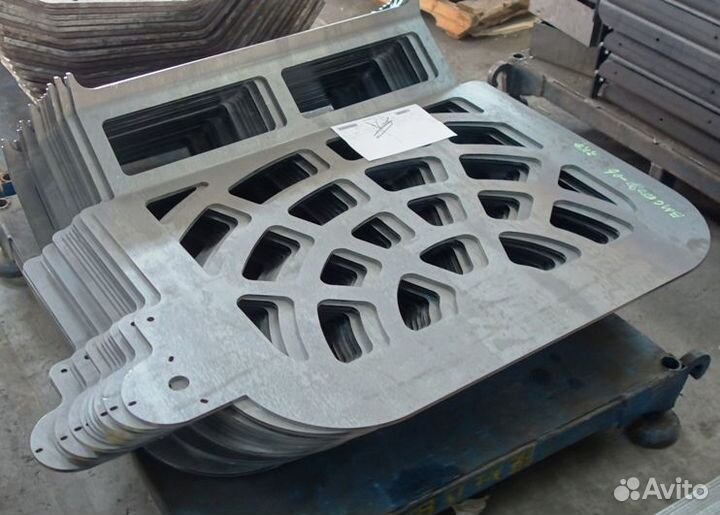 Лазерная резка и гибка металла