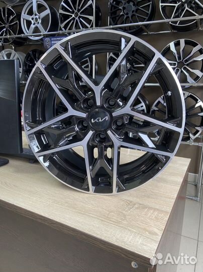 Новые диски Kia GT Line R17