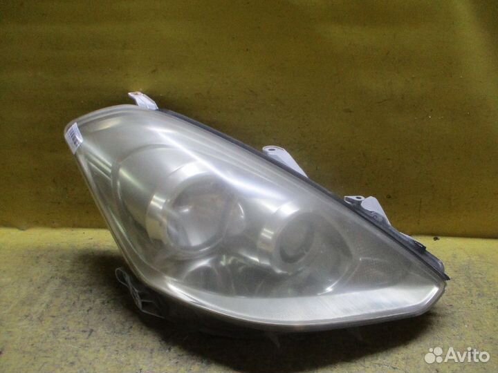 Фары Toyota Caldina azt241w