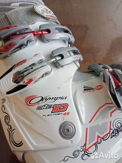 Горнолыжные ботинки