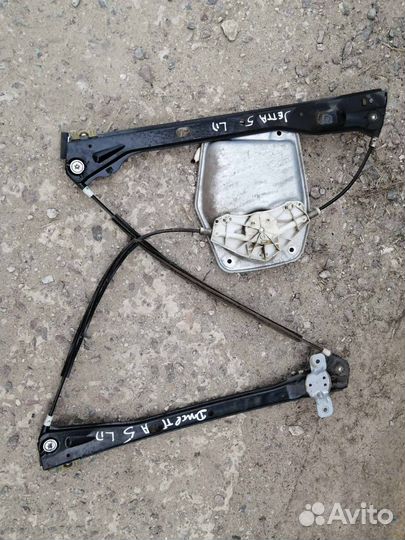 Стеклоподъемник Левый передний Джетта 5 1K5837461B