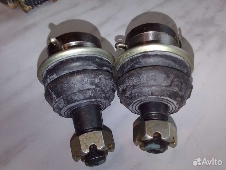 Шарнир рулевой трапеции