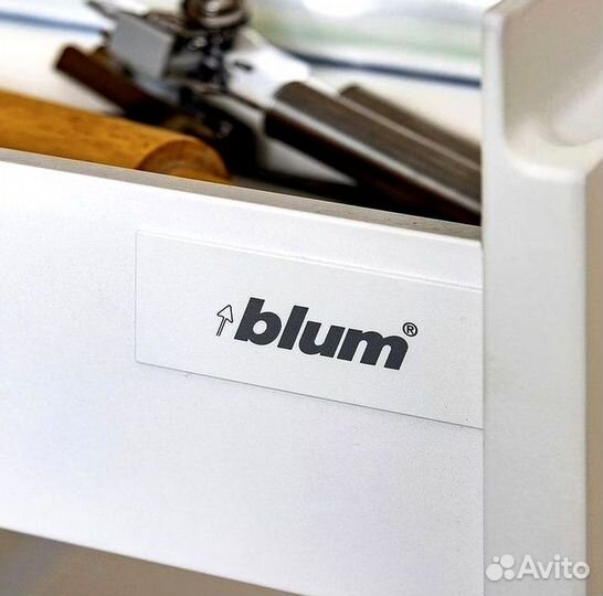 Кухонный гарнитур угловой в потолок на заказ