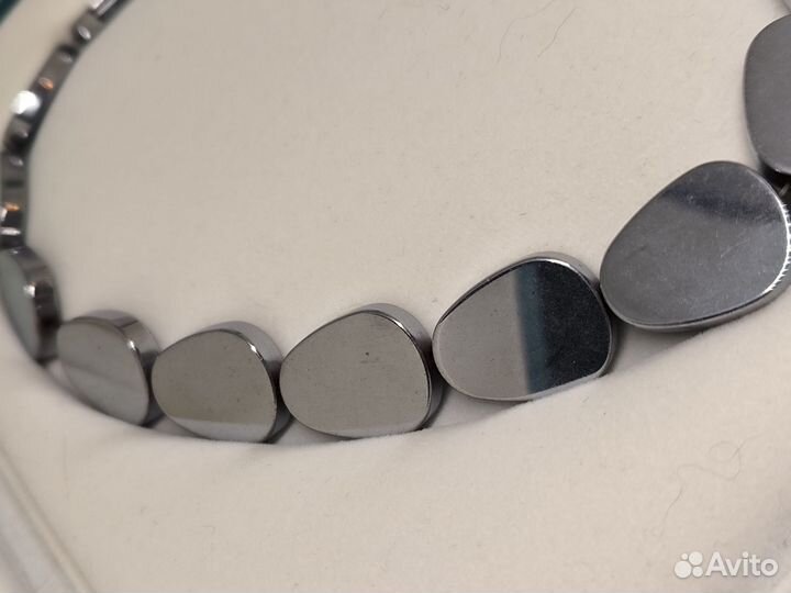 Колье из гематита