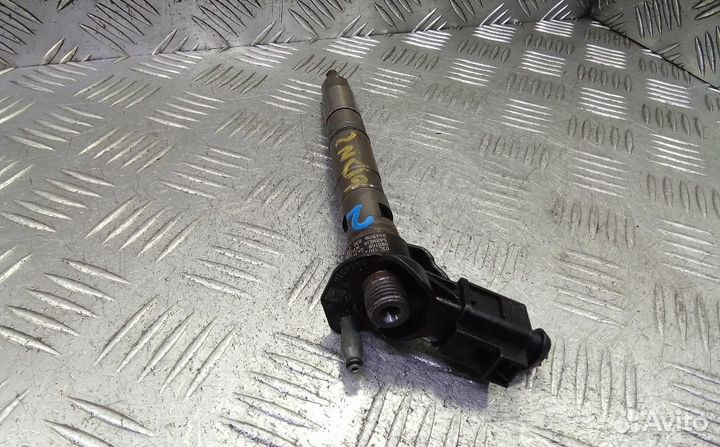 Форсунка топливная Audi A4/RS4/S4
