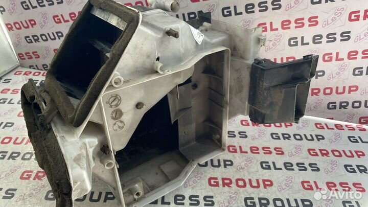 Короб отопителя в сборе GF половинка б/у Capella