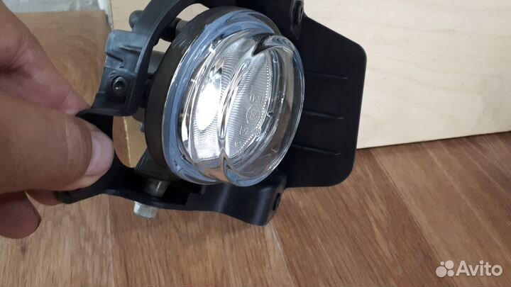 Фара противотуманная правая Mazda 2 2007- 2011