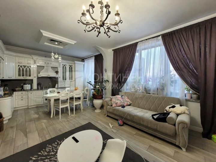 3-к. квартира, 92 м², 2/4 эт.