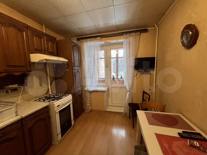 2-к. квартира, 57 м², 3/5 эт.