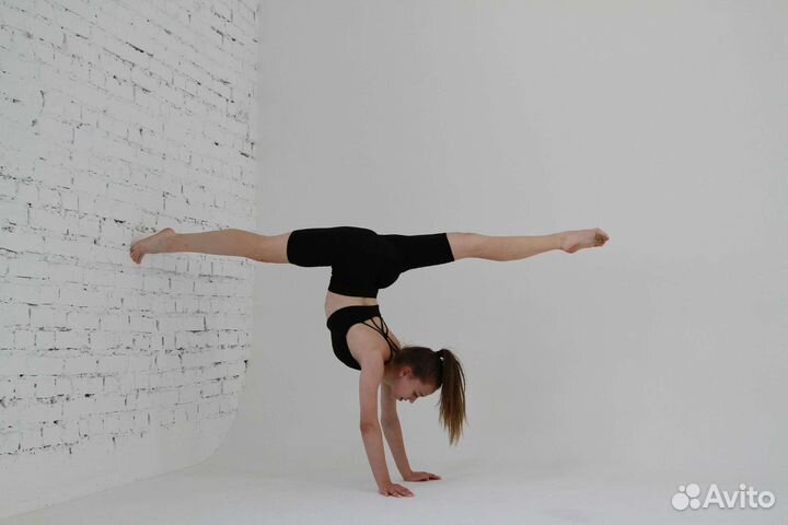 Тренер по художественной гимнастике