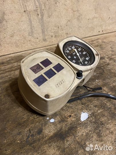 Приборная панель Иж Планета 5