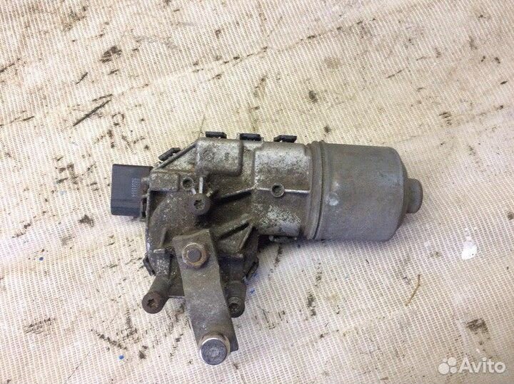 Моторчик стеклоочистителя Ford Focus