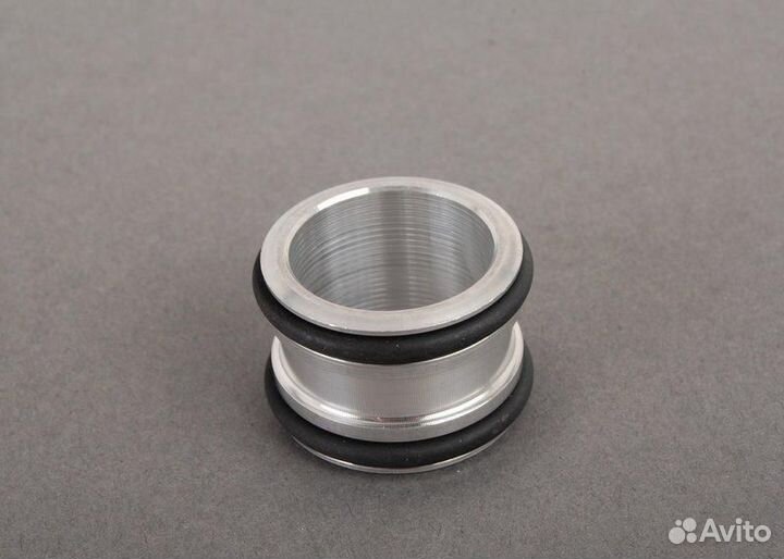 Фланец впускной системы с двумя уплотнительными кольцами