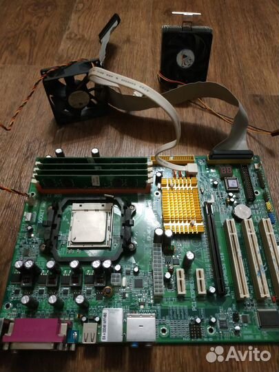 Материнская плата