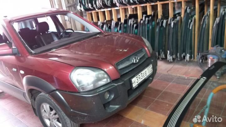 Лобовое стекло на Хендай Туксон