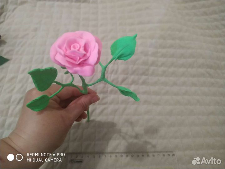 Искусственные цветы ручной работы