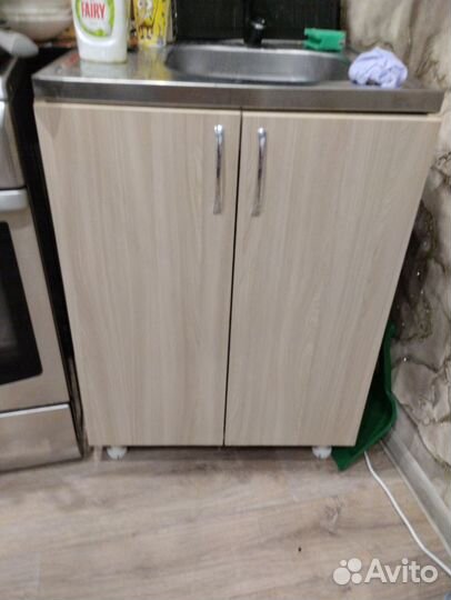 Продам тумбу под раковину на кухню