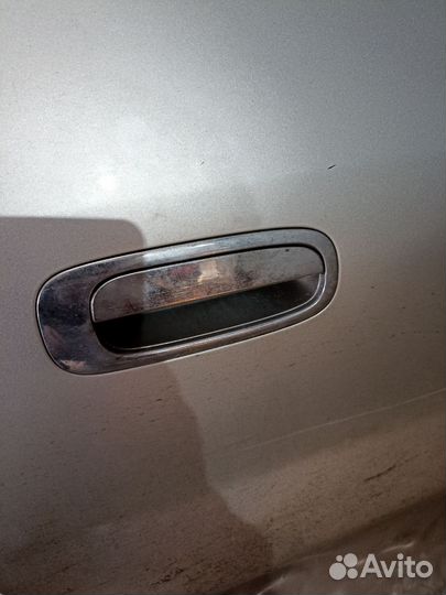 Стекло на заднию тойета нади