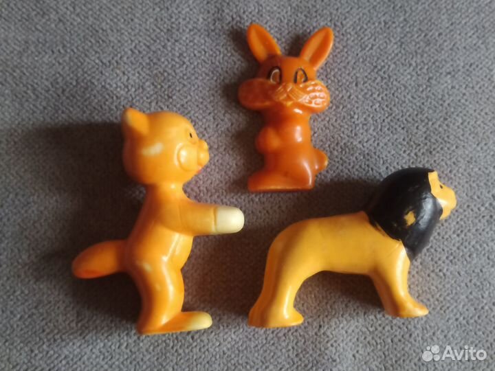 Игрушки колкий пластик СССР