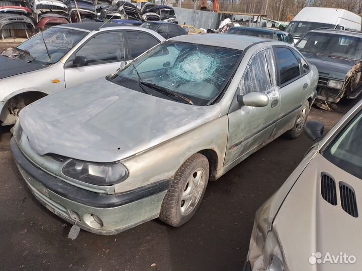Бачок омывателя Renault Laguna 1