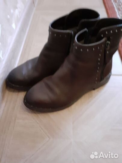 Пальто, куртки, сапоги женские