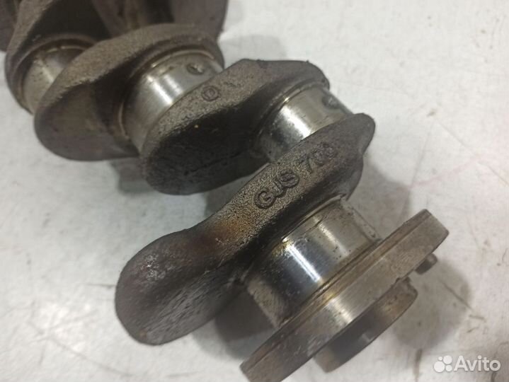 Коленвал A2700300001 Мерседес