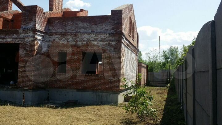 Коттедж 186,3 м² на участке 8,7 сот.