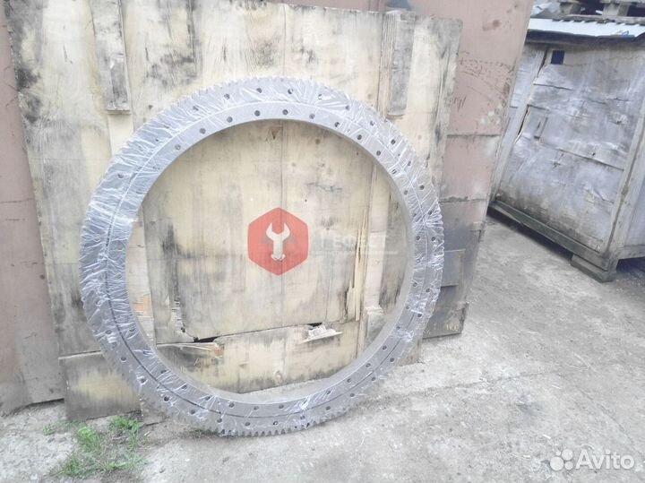 Опорно-поворотный круг Hitachi EX210LC-5 9102727