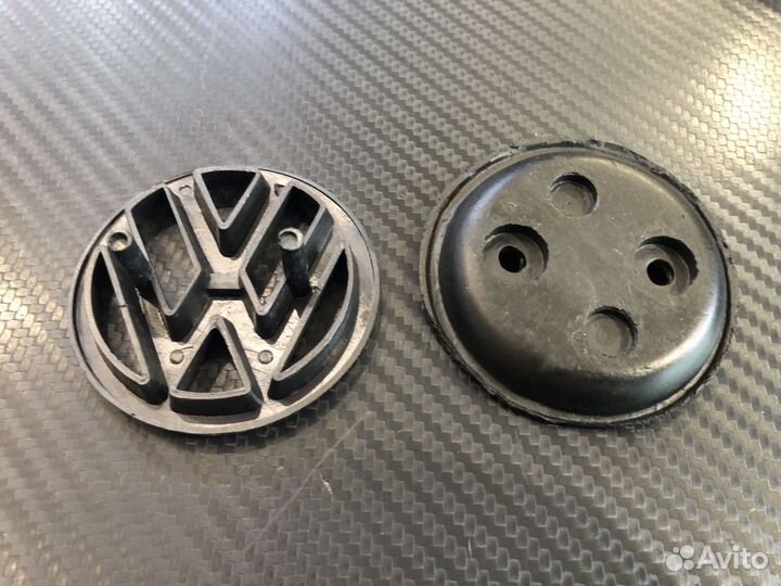 Эмблема задняя Volkswagen Passat B4 1993-1997