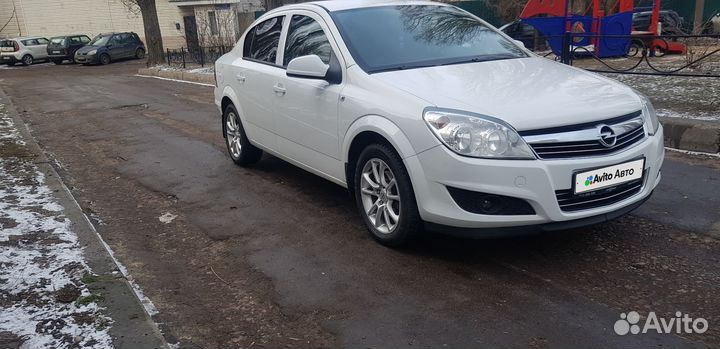 Opel Astra 1.6 МТ, 2012, 206 885 км