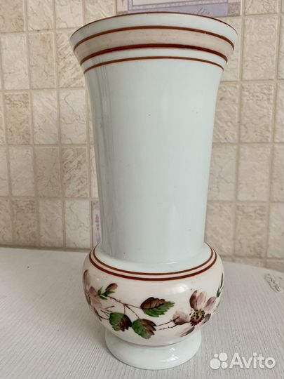 Ваза молочное стекло СССР