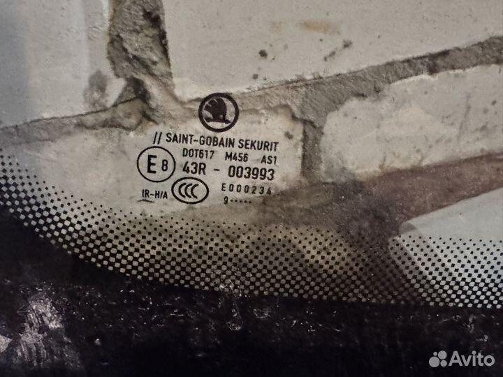 Лобовое стекло Scoda Superb B3 с подогревом