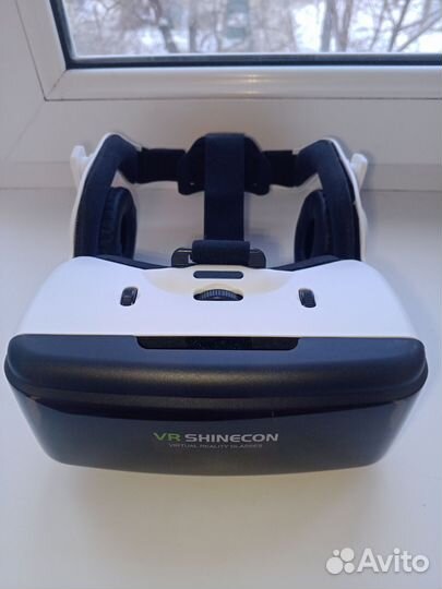 Виртуальные очки для телефона с наушниками