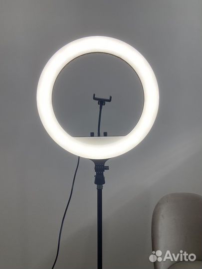 Кольцевая лампа 45 см со штативом