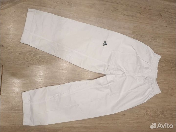 Форма для тхэквондо Adidas