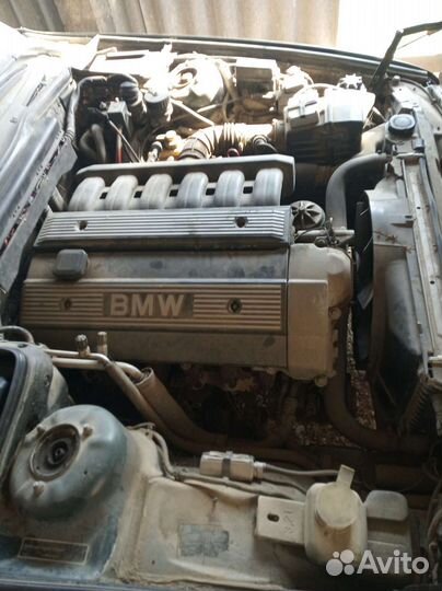 Двигатель bmw m50b25