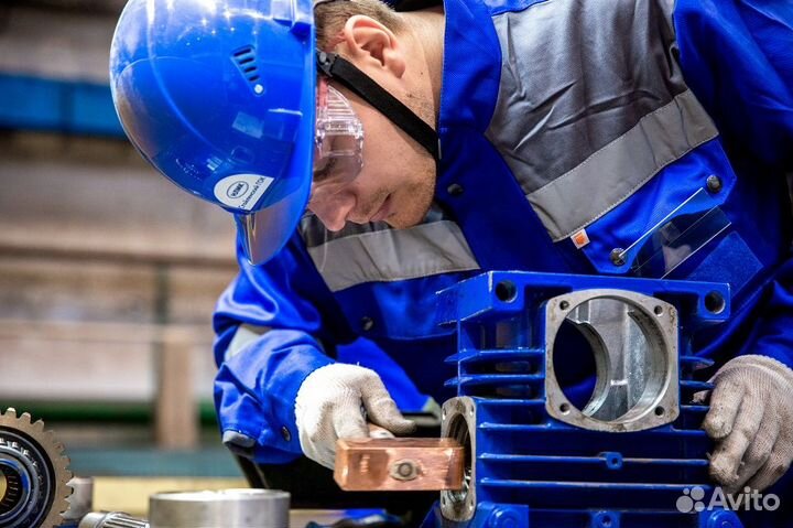 Слесарь ремонтник