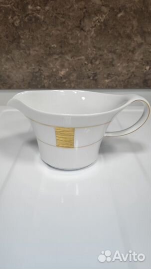 Соусник с блюдом