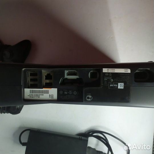 Игровая приставка Microsoft Xbox 360 S