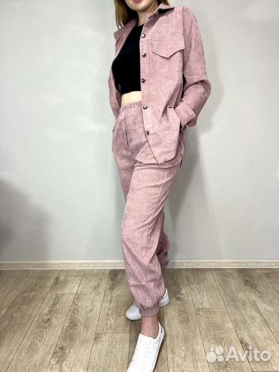 Костюм брючный рубашка и джоггеры