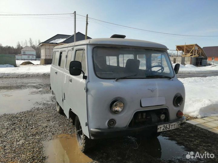 УАЗ 452 Буханка цельнометаллический, 2001
