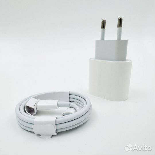 Комплект зарядки Apple 20W USB-C Lightning